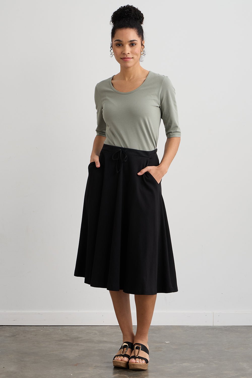 womens 100% organic coton midi skirt with pockets - black - fair trade ethically made