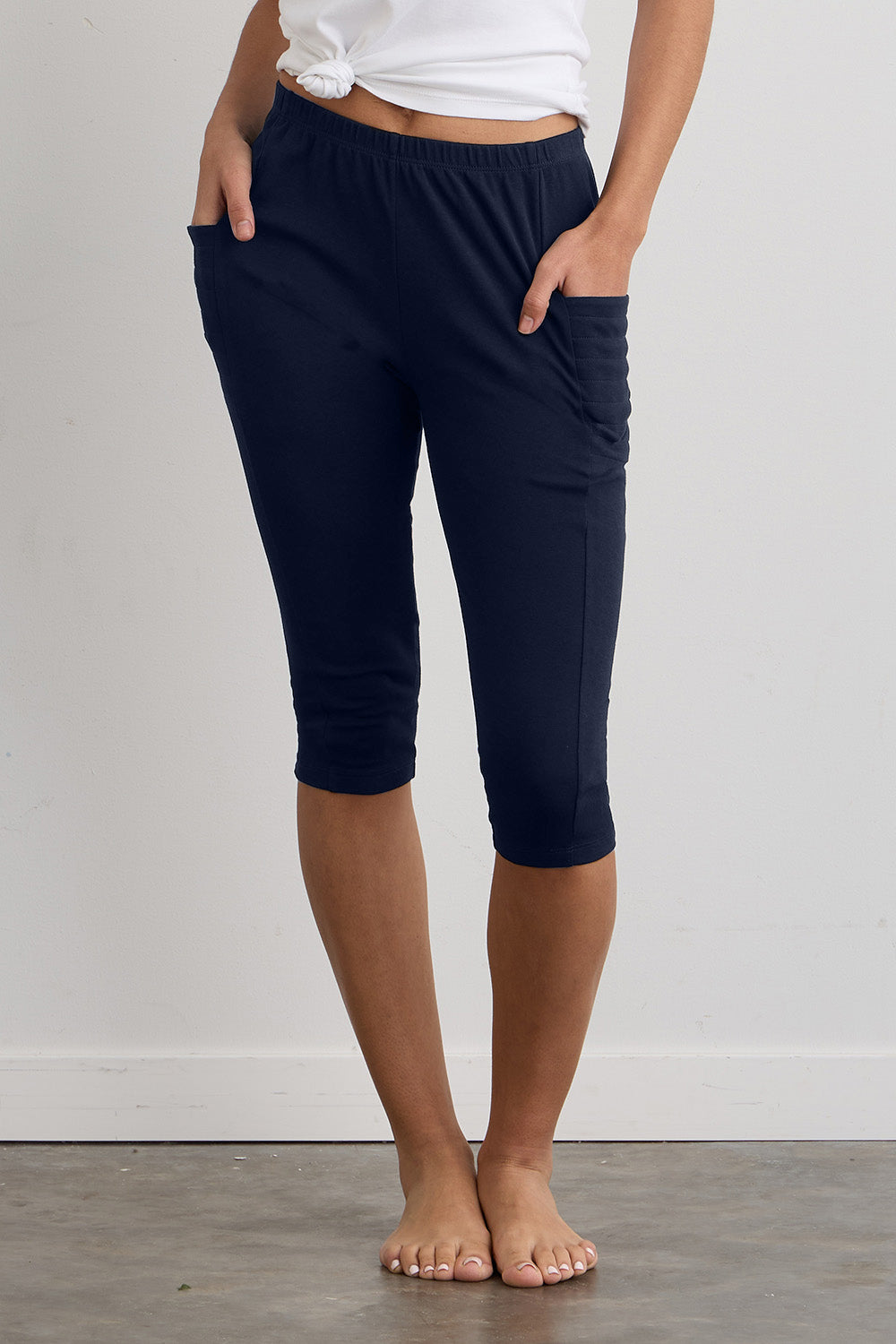 Women's Capri Leggings with Pockets | Fair Indigo Women's Capri Leggings with Pockets | Fair Indigo