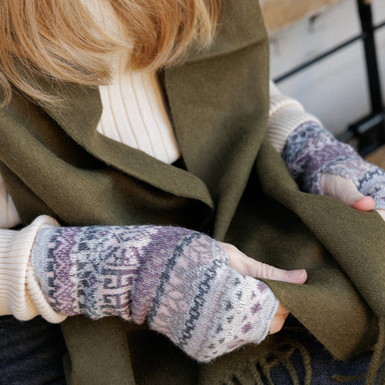Highlands Pattern Alpaca Blend Hand Warmers - Grey